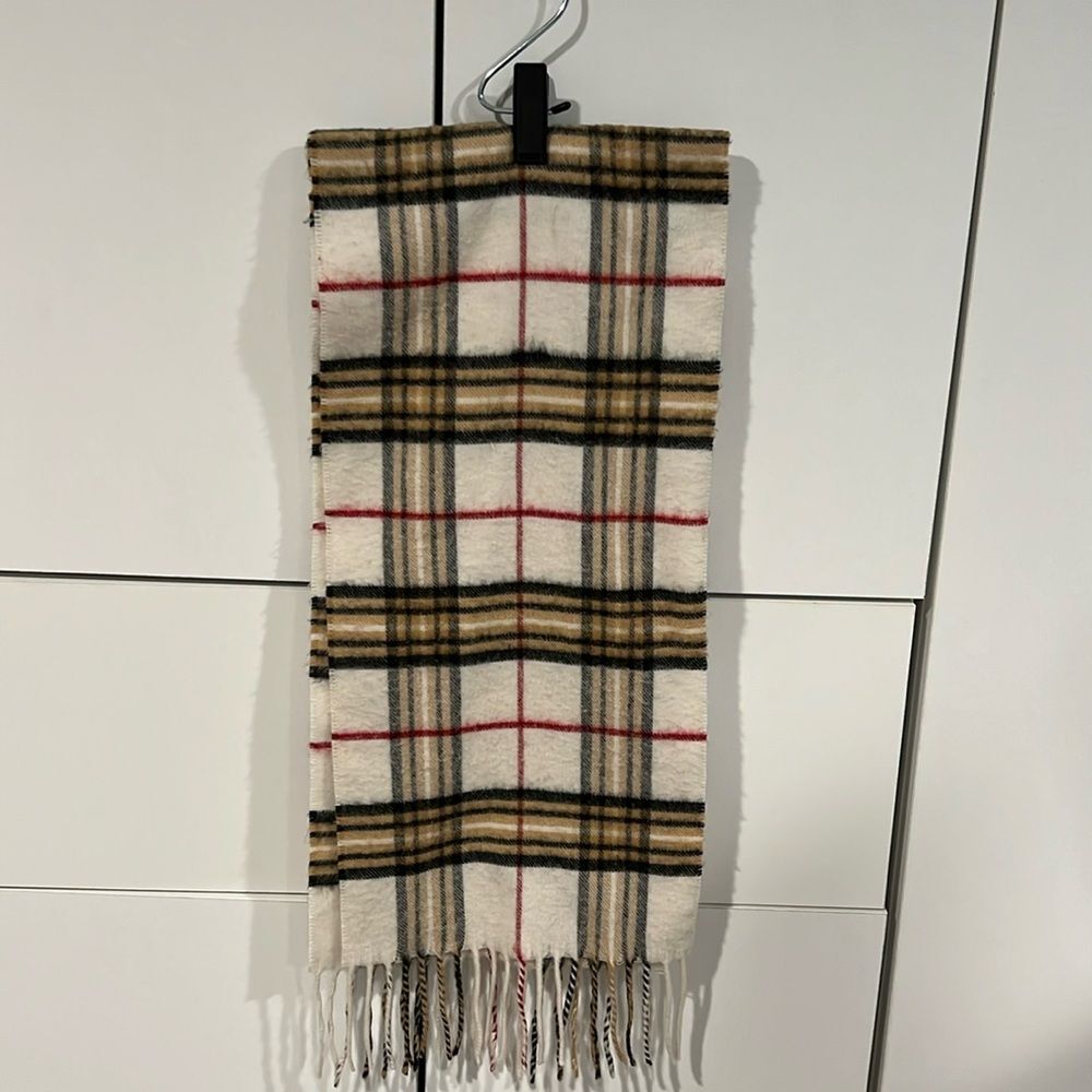 Cashmink German made  acrylic scarf‎ . one size